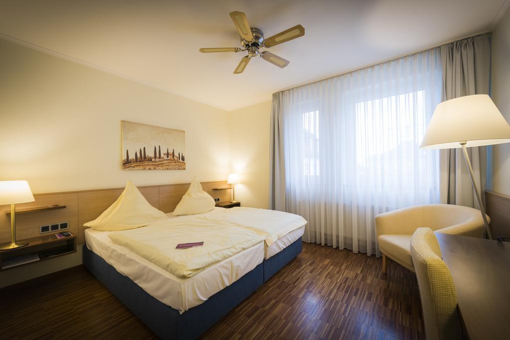 Hotel Luecke Rheine Bagian luar foto
